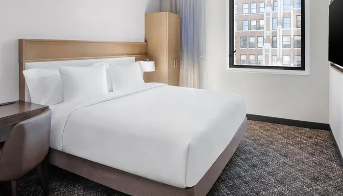 DoubleTree by Hilton New York Times Square South Room Photos