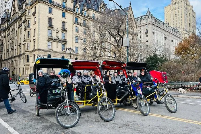 Central Park 2 - Hours Private Pedicab Guided Tour Photo
